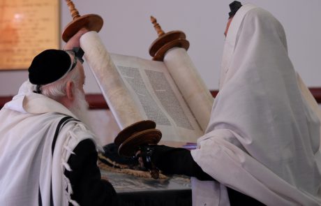 What To Expect At Synagogue Services on Saturday Morning