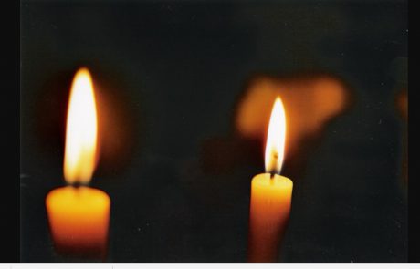 Reconstructionist Thought on Candle Lighting